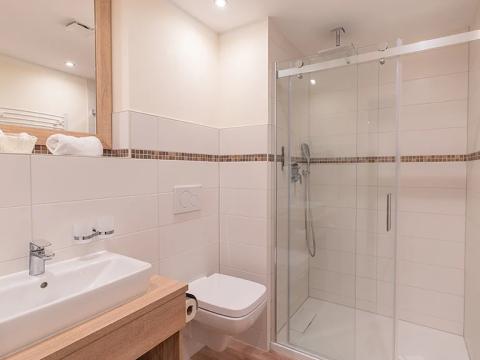 Beispiel Komfortdoppelzimmer-Bad Villen